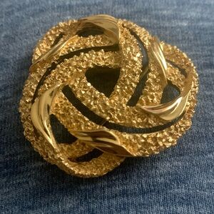 Crown Trifari gold tone brooch
